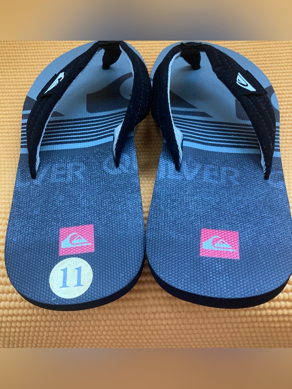 - Quick Silver Molokai Flip Flops for Men Black and Gray Size 11 - Picture 5 of 6